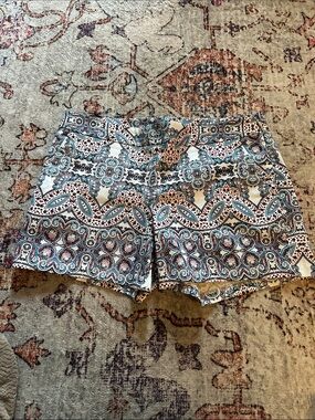 Express Paisley Print Shorts in White and Teal